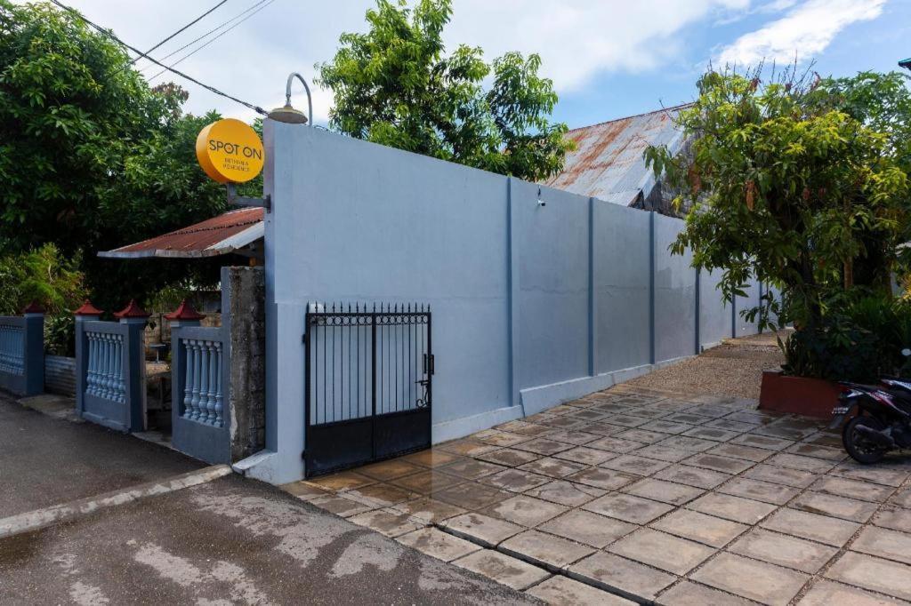 SPOT ON 2063 Bethania Residence Kupang  Zewnętrze zdjęcie